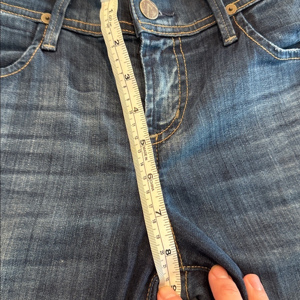 Blue Denim CITIZENS OF HUMANITY Dani Cropped Straight Leg Cuffed Jeans Size 26 - Picture 16 of 16